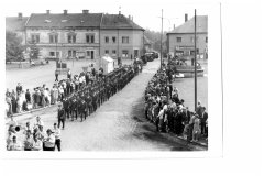 100-let-pruvod_20-27