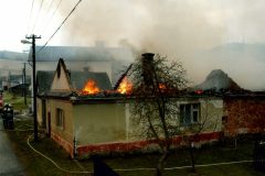 11.11.2005-pozar-Vr.-Lhota_3-6-scaled