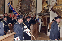 05 Prinasi se jeste svinuty prapor k vysveceni