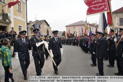 16 Prapor nesouci se ke sveceni ...