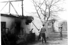 pozar-rekreacni-chalupy-Vysoka-8.4.1989_13-13